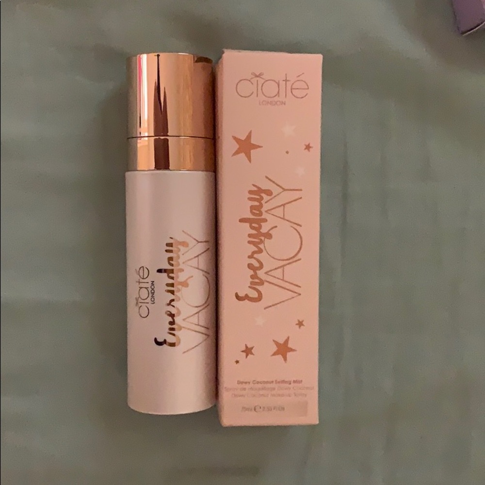 BRAND NEW CIATE SETTING SPRAY